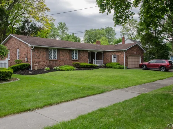 573 Locust St, North Tonawanda, NY 14120