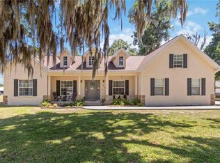 2313 Holden Ln, Lithia, FL 33547