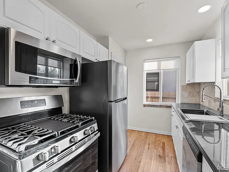 3085 Clermont St — Photo 13