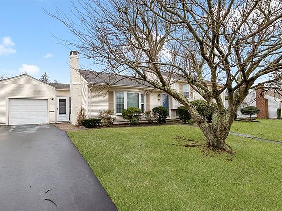 2nd image of 52 Firglade Dr