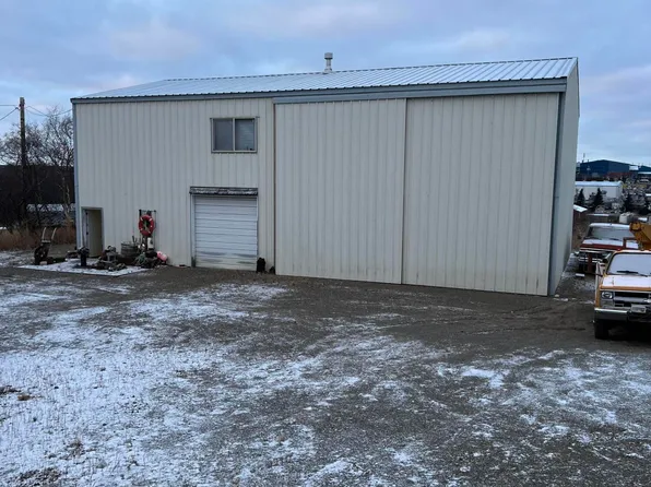 43 S Eagle, Naknek, AK 99633
