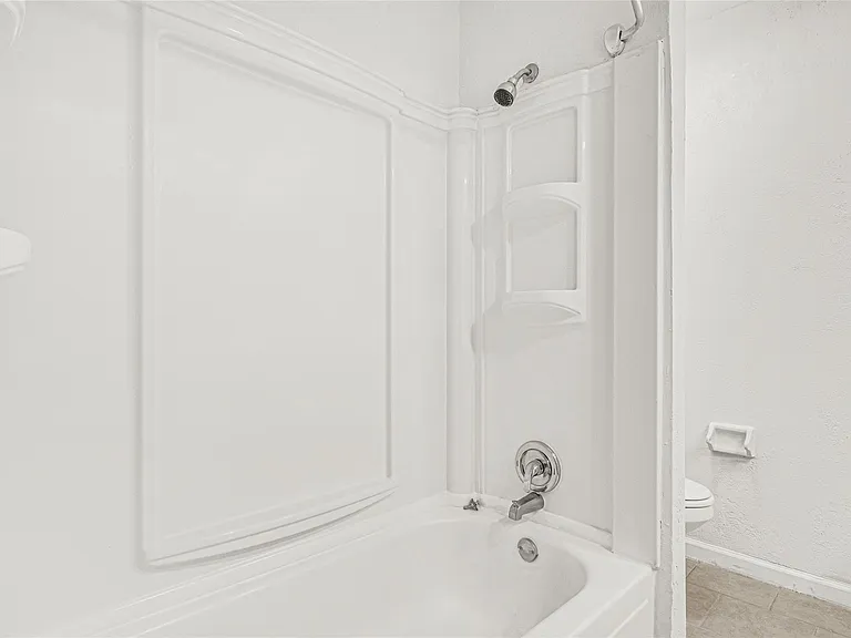 2022 Lakewood Ct — Photo 25