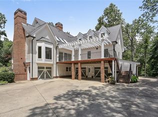 535 Chilhoe Dr, Canton, GA 30115