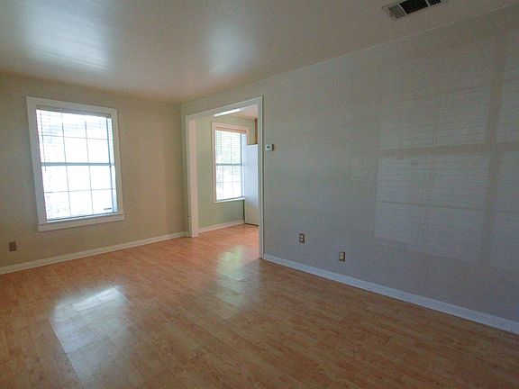 4th image of 1808 Piedmont Ave