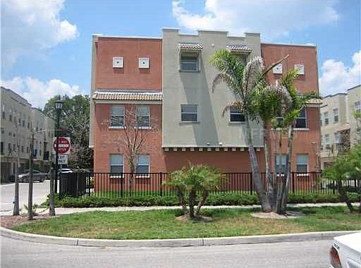 2nd image of 3221 Marcellus Cir