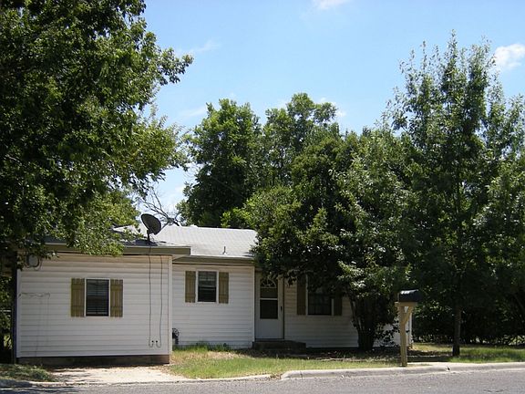 2nd image of 701 Turner St