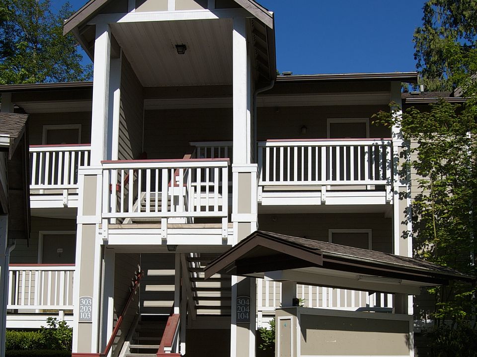 1st image of 18505 SE Newport Way Unit A303