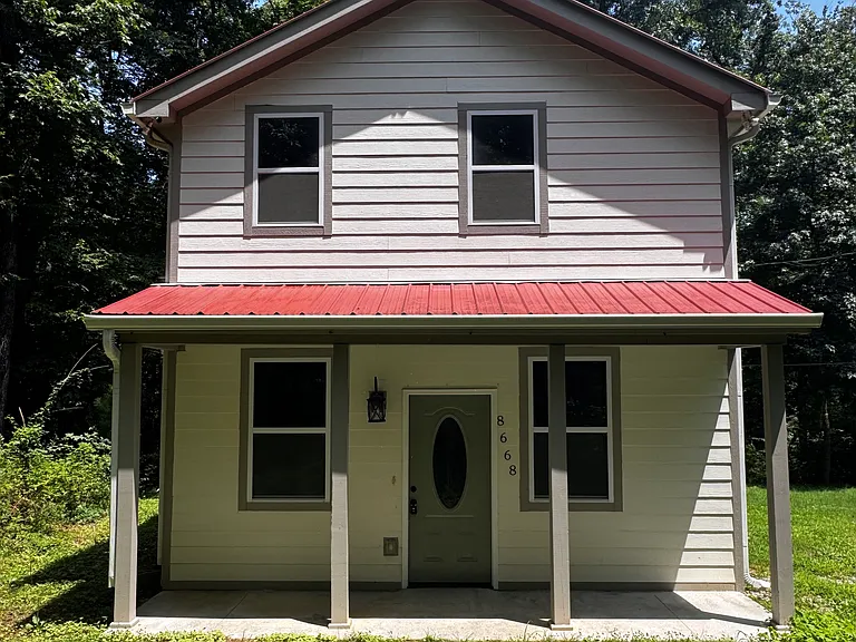 8668 Poplar Creek Rd — Photo 1