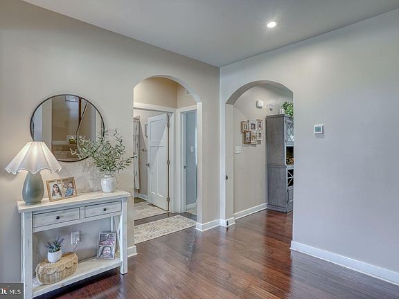 2nd image of 836 Sweet Birch Dr