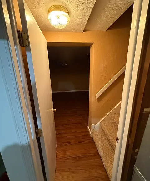 1377 Broadway Ave — Photo 16