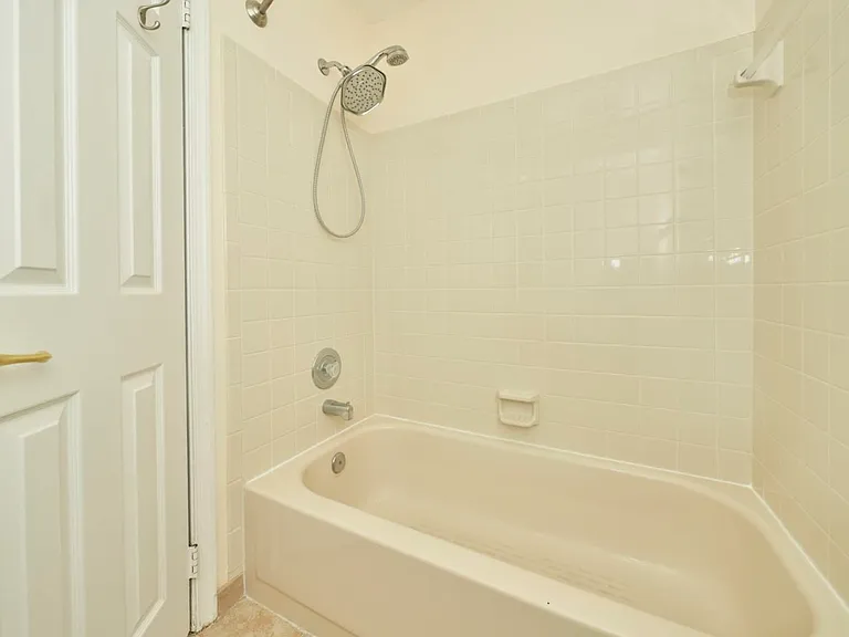 14426 Four Chimney Dr — Photo 34