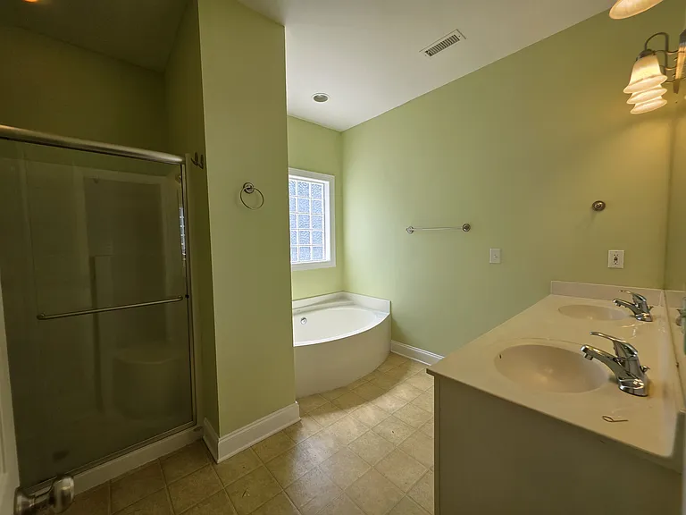 210 Chadwick Shores Dr — Photo 14