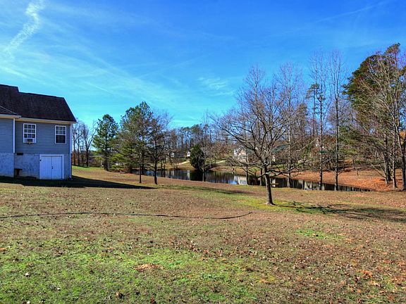 689 Howard Leonard Rd.10