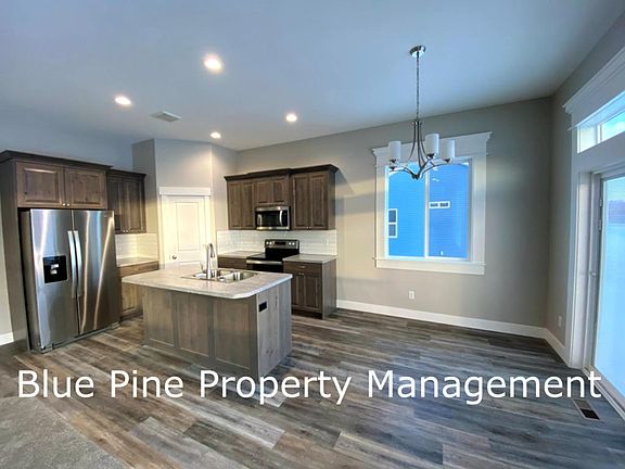 4th image of 1000 Sloane Way
