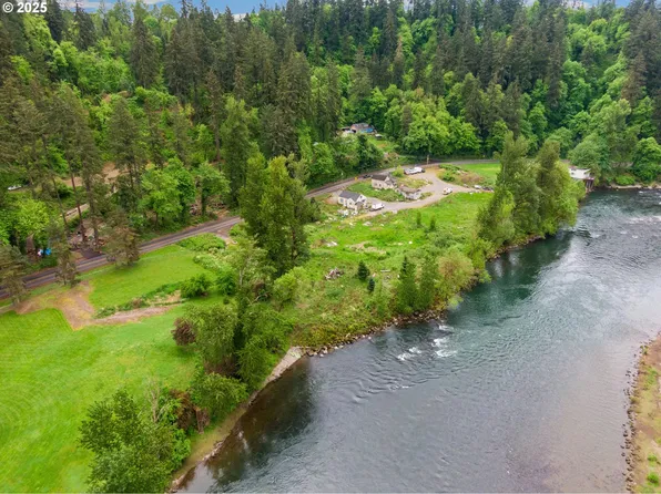 13501 Clackamas River Dr, Oregon City, OR 97045
