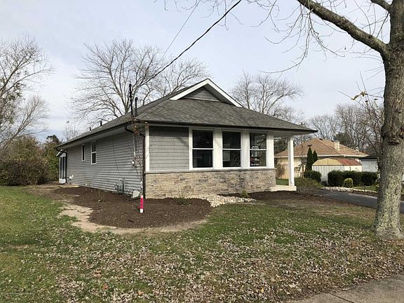 3rd image of 2070 Hovsons Blvd