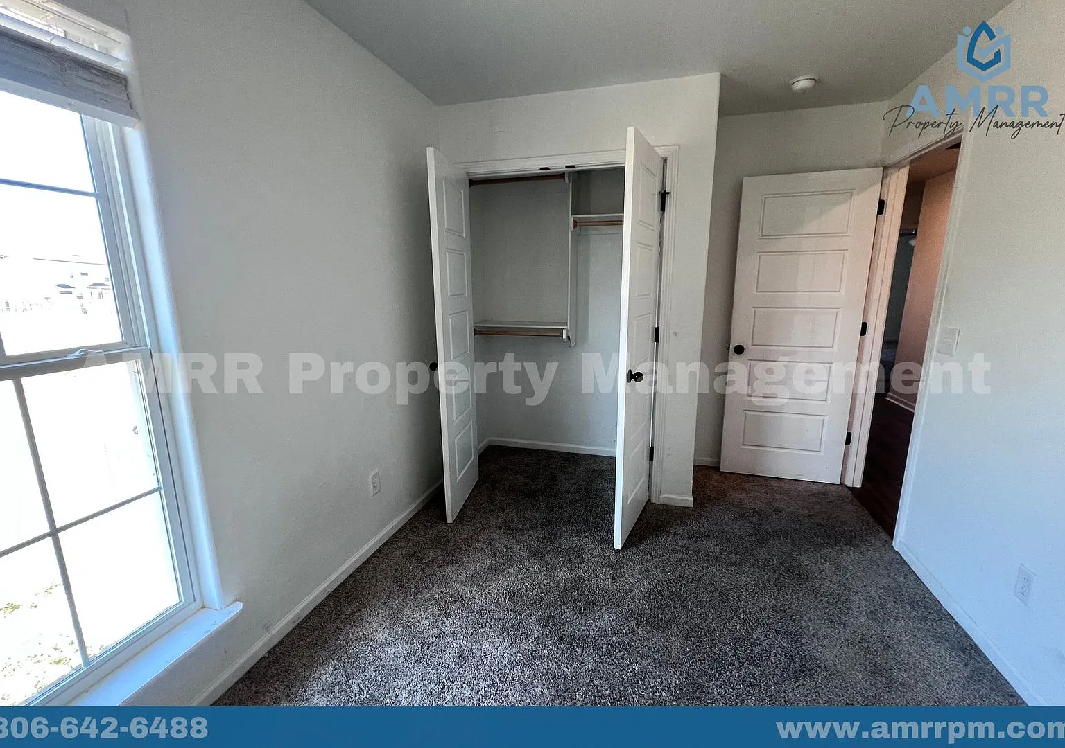 Incredible 3 Bedroom Home In Carl Junction! — Photo 4
