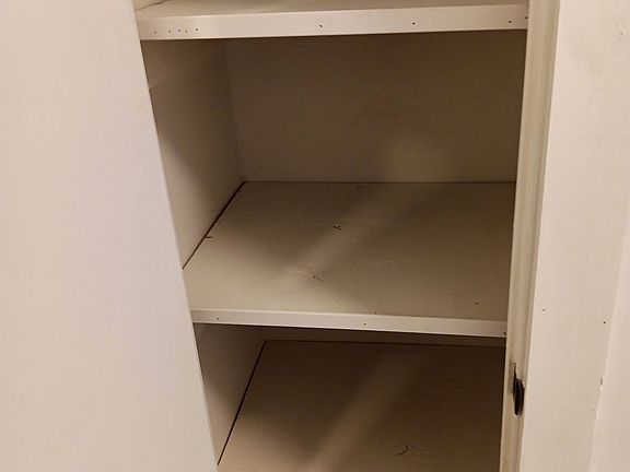 5th image of 242 Player St