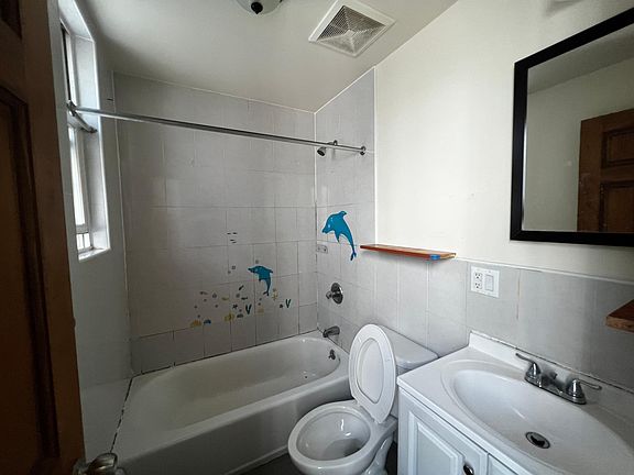 4th image of 1412 Ovington Ave Floor 2