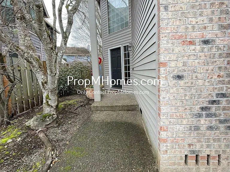 5099 Greensborough Ct — Photo 2