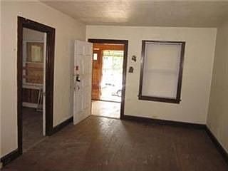 5th image of 315 Bellaire Ave