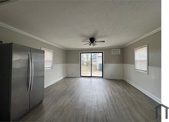 4th image of 26900 Gary Ave
