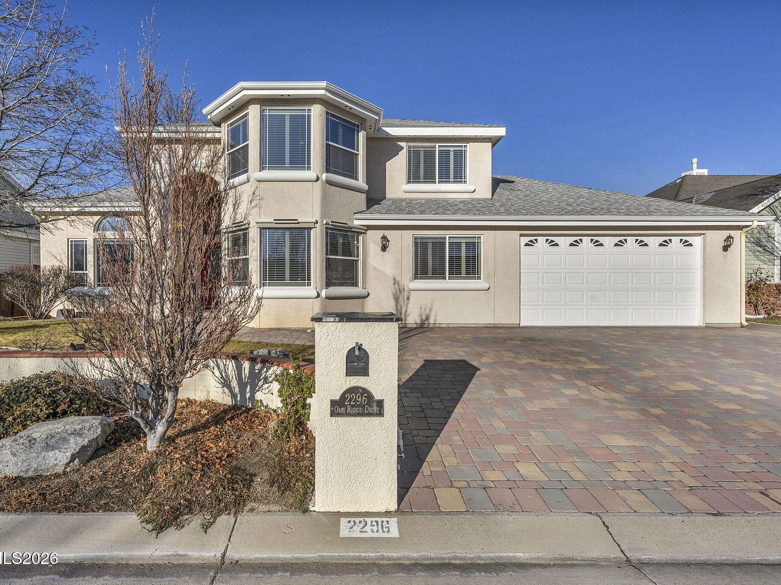 2296 Oak Ridge Dr