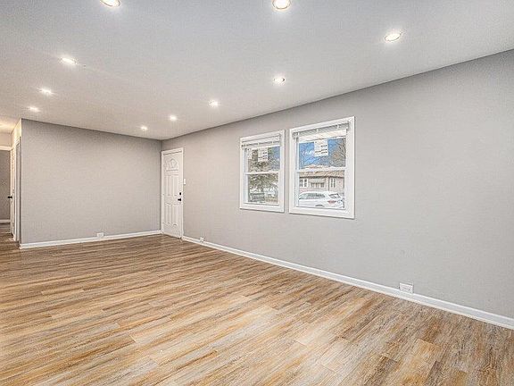 5th image of 5207 W 4th Pl