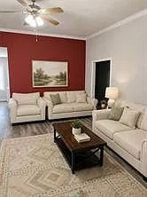4 bed, 1720 sqft, $2,500 — Photo 2