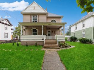 619 S 4th St, Hoopeston, IL 60942