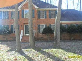 1019 Fairway Dr, Chesapeake, VA 23320