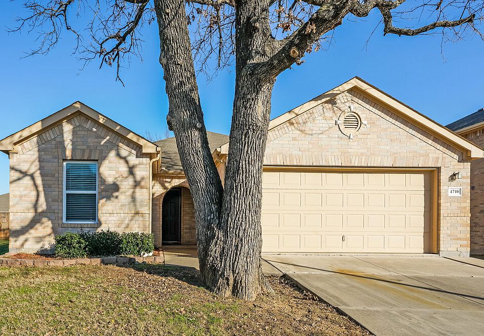 1st image of 4710 Bridlewood Ln