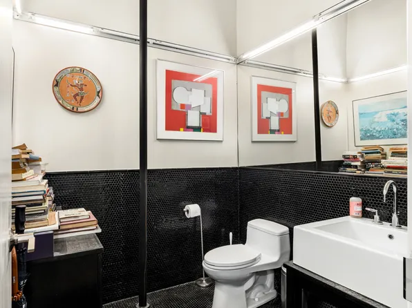 15 West 24th Street image 11 of 14