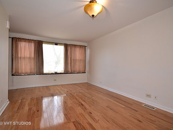 2nd image of 2815 N 74th Ct