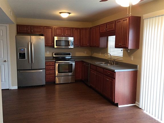 4th image of 12711 Brookdale Dr