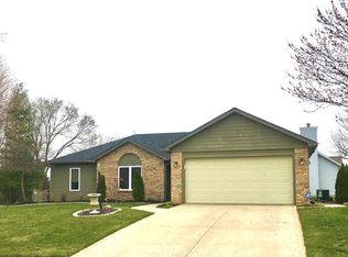 8925 Olmston Dr, Fort Wayne, IN