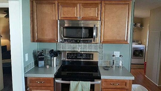 4th image of 3909 Woodbine Dr