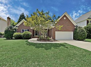 11810 Sir Francis Drake Dr, Charlotte, NC 28277