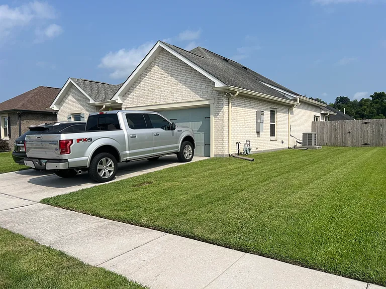 2605 Birchwood Rd — Photo 2