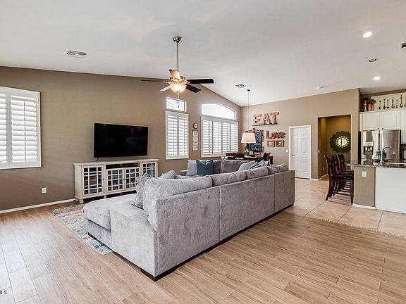 3rd image of 2222 W Hawken Way