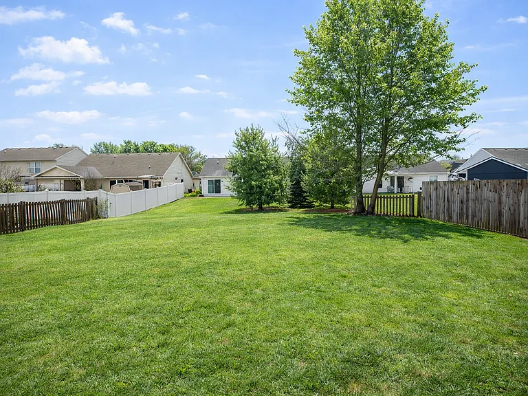 2684 Wynterpointe Ct — Photo 2