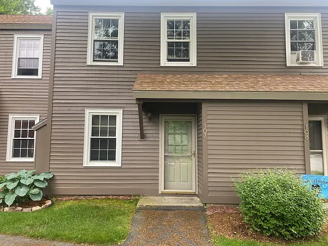 107 Hayes Ave — Photo 1