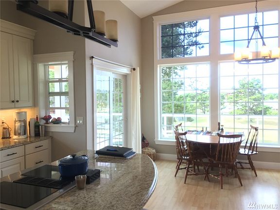 3rd image of 1515 Ocean Beach Blvd W #205