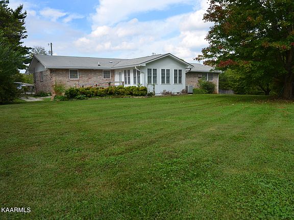 2nd image of 5224 Winfield Ln