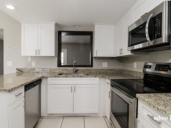 3rd image of 7435 Box Elder Dr