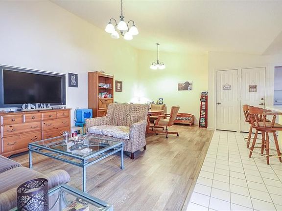 4th image of 3401 Lakemont Ct