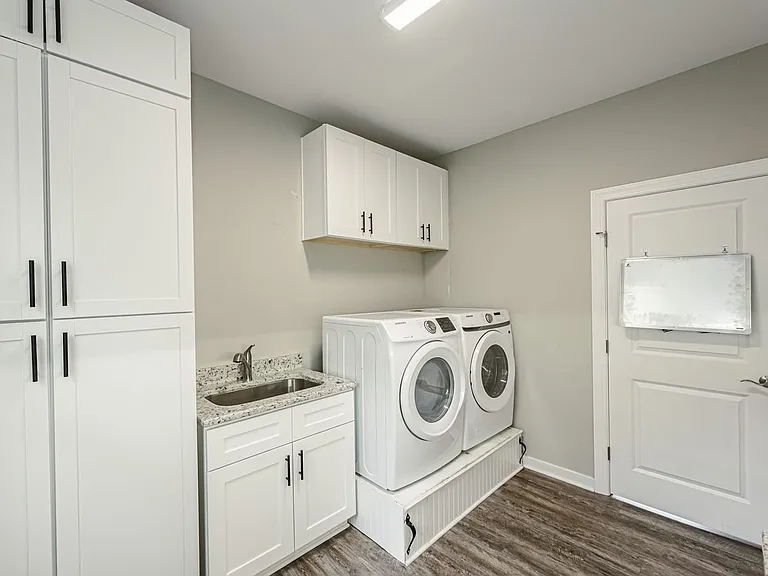 421 Pagebrook Dr — Photo 46