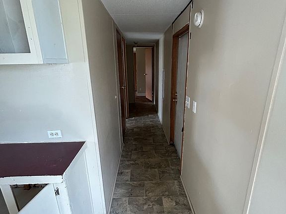 3rd image of 304 Reid Ct