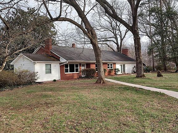 2nd image of 124 Morris Acres Dr
