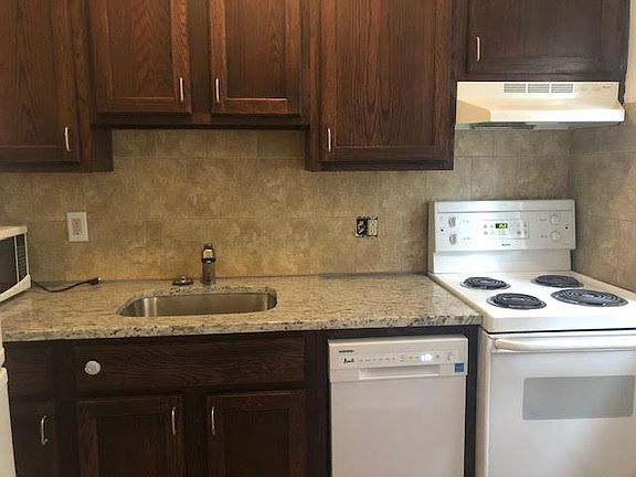 4th image of 4537 Osage Ave #39